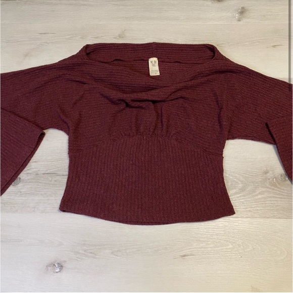 Crazy On You Thermal Top
FREE PEOPLE, Size Medium, Burgundy - Picture 4 of 10